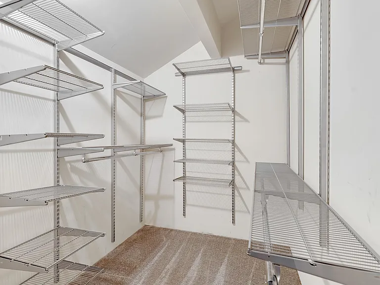 1639 Carriage House Ter #C — Photo 13