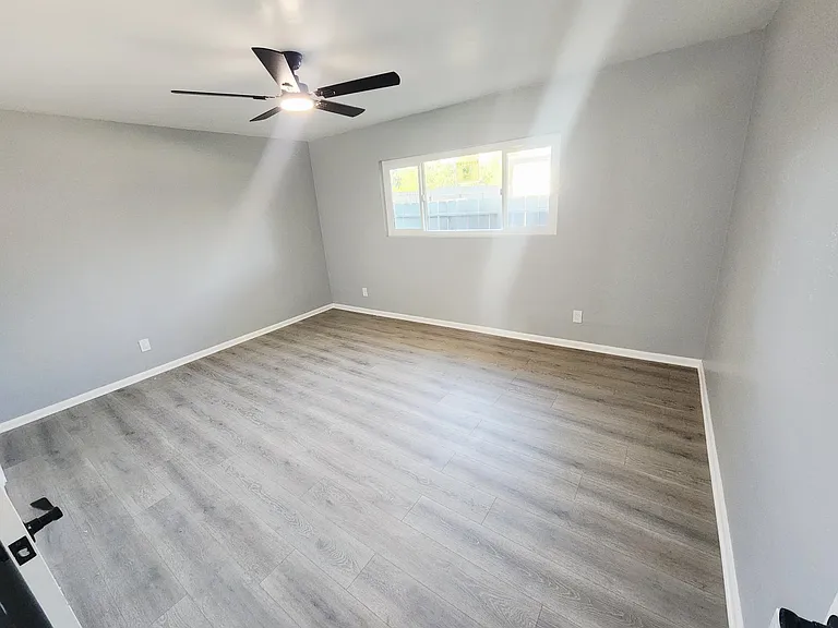 2836 Washington St — Photo 7