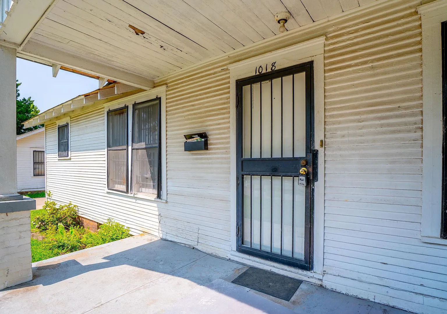 Updated 2 bedroom home in Central Little Rock — Photo 3
