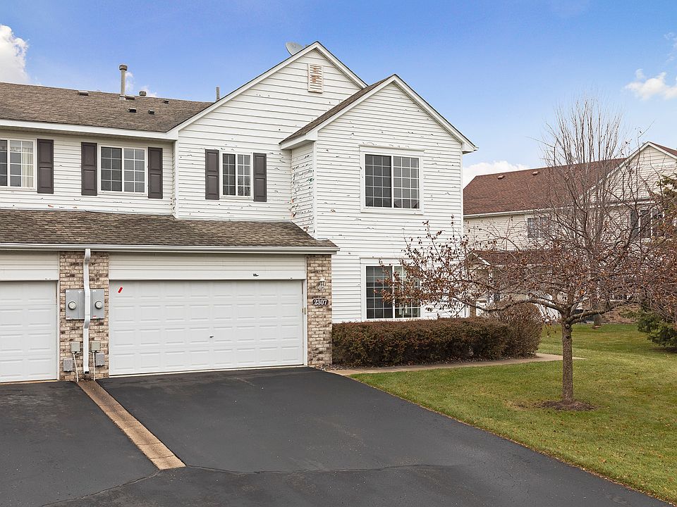 1st image of 2307 119th Ln NE