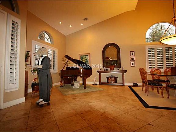 3rd image of 1613 Breeze Canyon Dr