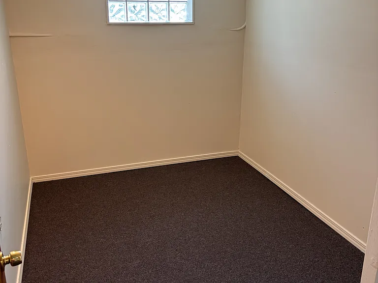 2752 N 47th Ave — Photo 14