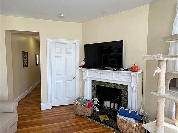3rd image of 381 Highland Ave #1A