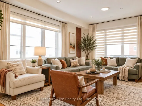 70 Baynes Way #8, Bradford West Gwillimbury, ON L3Z 4M3