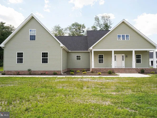 9286 Layfield Woods Dr, Delmar, MD 21875