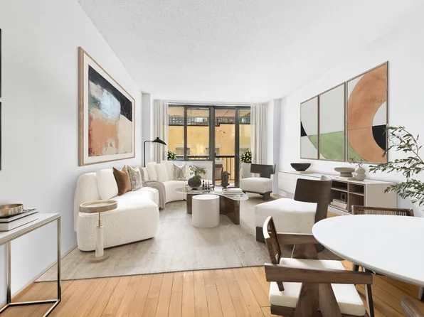 300 East 54th Street image 2 of 16