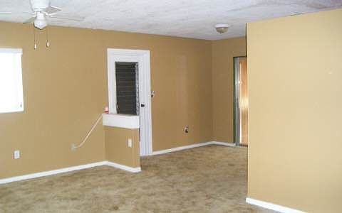 3rd image of 228 Sunnybrook Ln