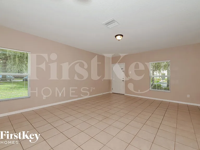 15825 Fishhawk Falls Dr — Photo 3