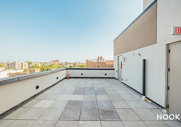 486 E 28th St #301 — Photo 15