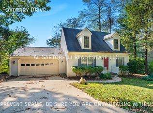 8 Foxberry Dr, Arden, NC 28704