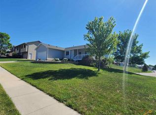 4260 Derby Ln, Rapid City, SD 57701