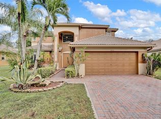 6410 NW 106th Ter, Parkland, FL 33076