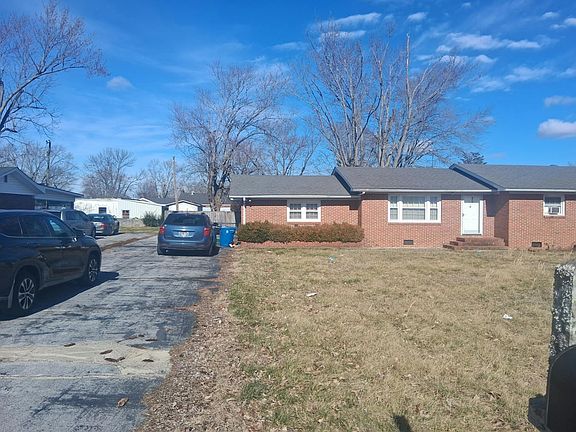 3rd image of 611 Henley St