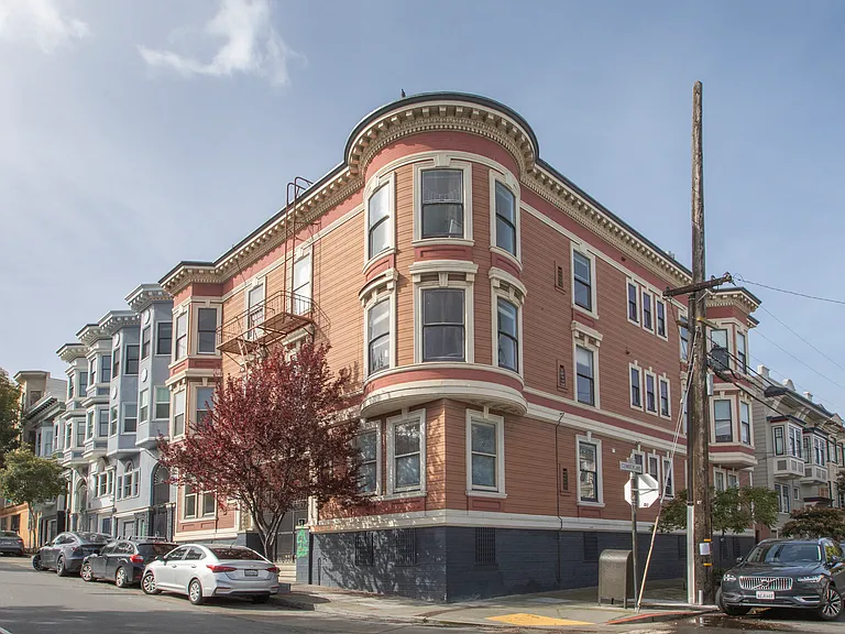 750 Guerrero St #2 — Photo 16