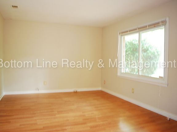 2nd image of 6841 Cedarcreek Dr