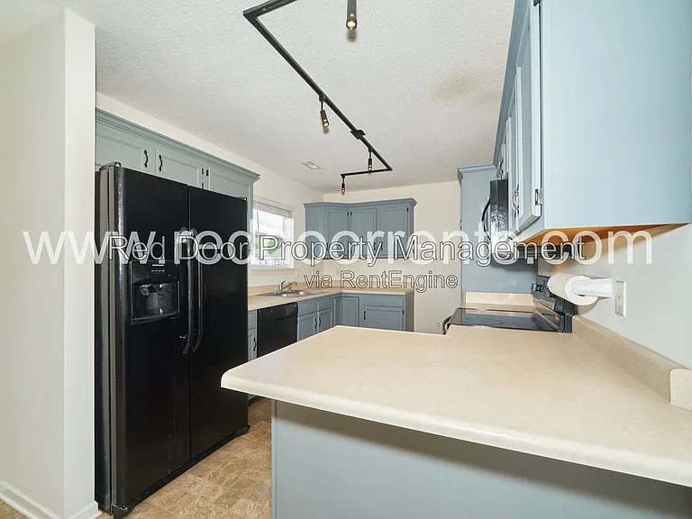 127 Broadmoor Bnd — Photo 22
