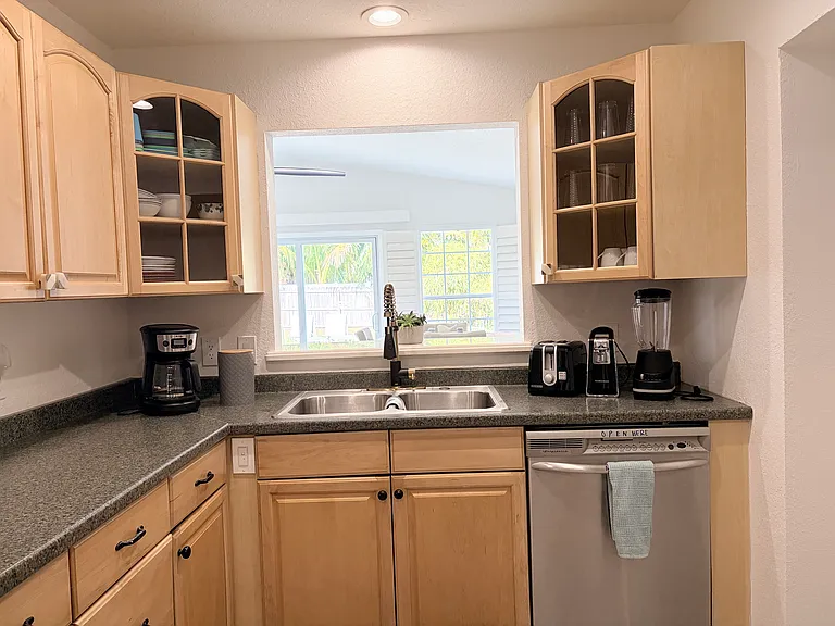 278 Pine Tree Dr — Photo 37