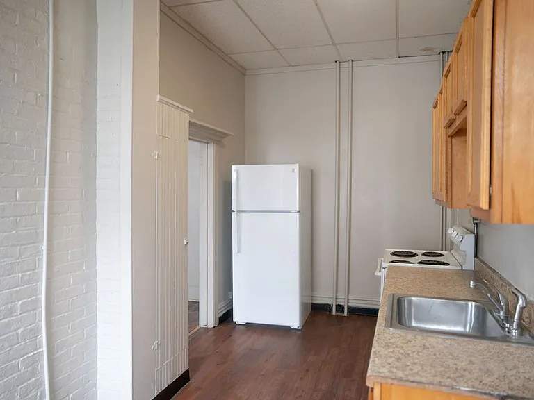 23 E Main St — Photo 7