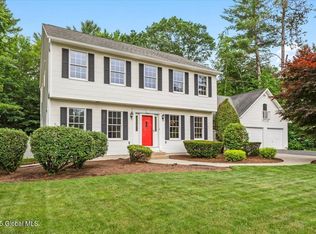 27 Willow Rd, Queensbury, NY 12804