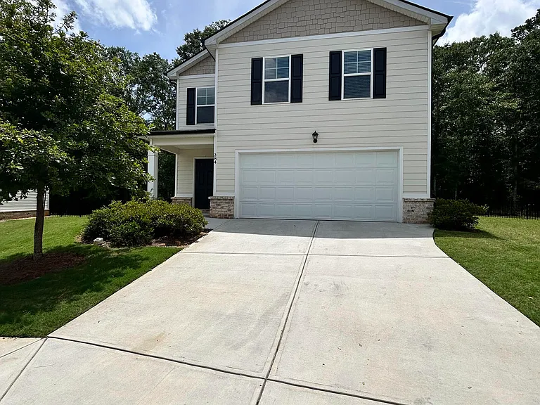 284 Coastal Dr — Photo 1