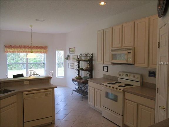 5th image of 552 Genoa Dr