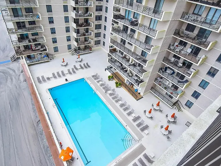 9600 Atlantic Ave #710 — Photo 2