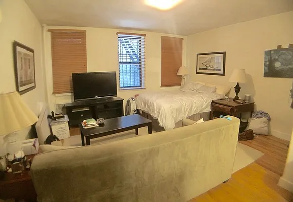 Rented by Gotham City Realty Group | media 31