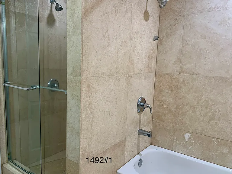 1492 Holly Heights Dr — Photo 14