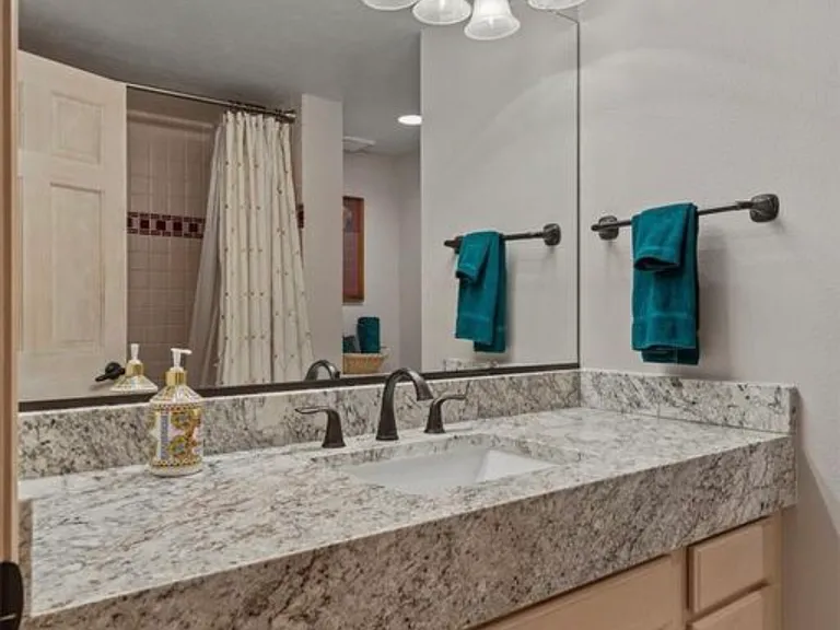 5 Tamarade Dr — Photo 26