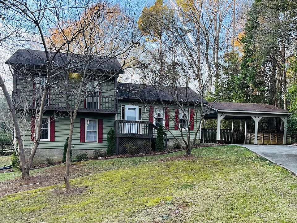 1st image of 214 Colonial Dr