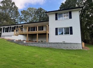 1134 Rebel Ridge Dr, Marietta, GA 30062