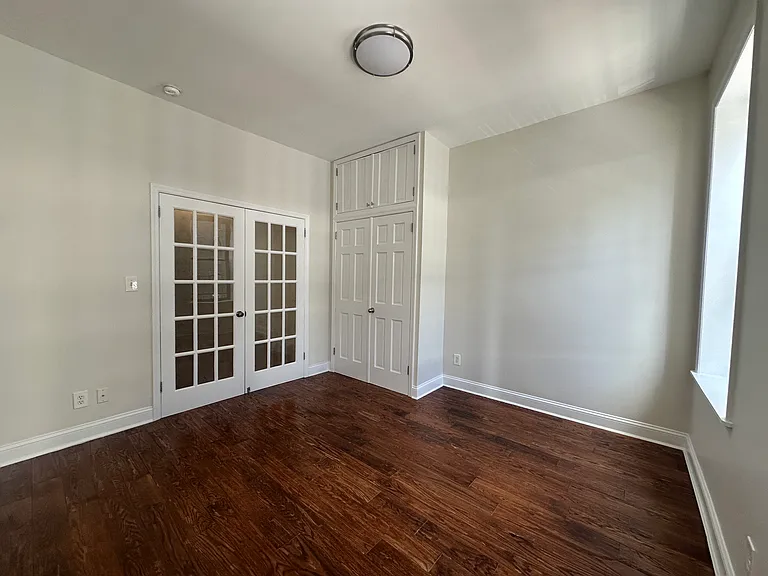 41-24 29th St #5F — Photo 9
