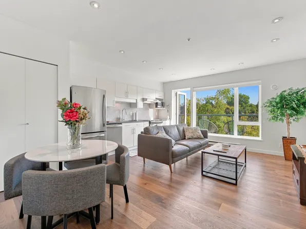 1688 Cypress St #406, Vancouver, BC V6J 5J1