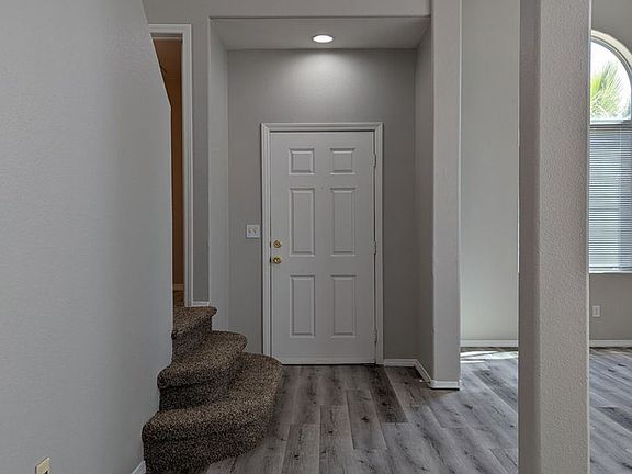 2nd image of 5505 Tea Leaf St