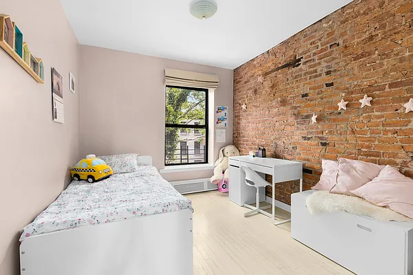 Rented by Compass | media 11