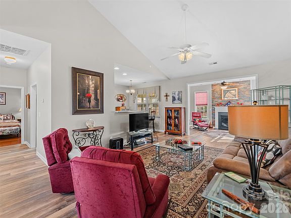 3rd image of 143 Haw River Rd