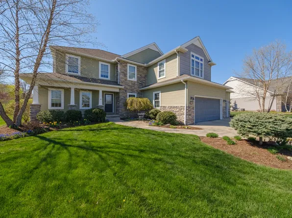 905 Braemar Cir NE, North Canton, OH 44720