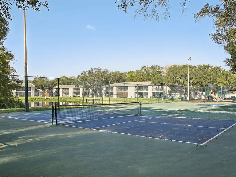 Meridian Luxury Condominiums — Photo 60