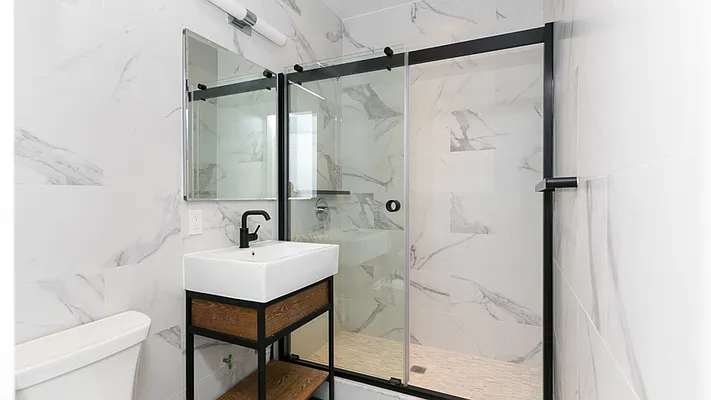 Rented by Nooklyn NYC LLC | media 21