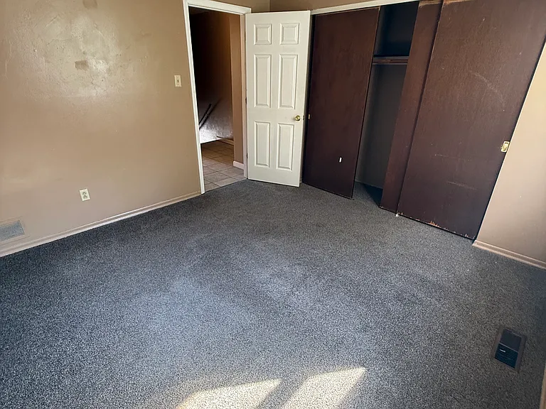 Crosswinds Dr — Photo 7