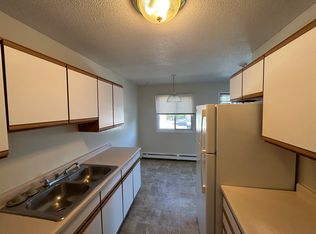 2651 Moundsview Dr #302, Saint Paul, MN 55112