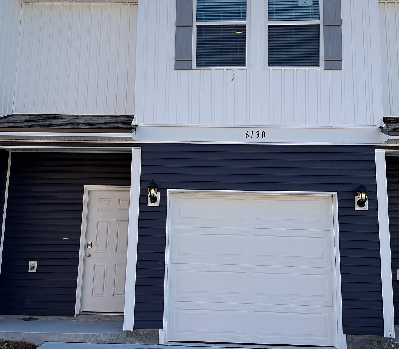 3 bed, 2.5 bath, 1460 sqft, $1,599 — Photo 1