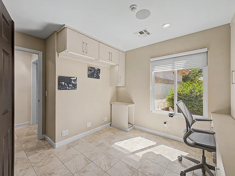 Office/spare bedroom