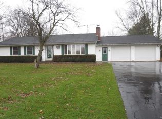 11610 Portage Rd, Medina, NY 14103