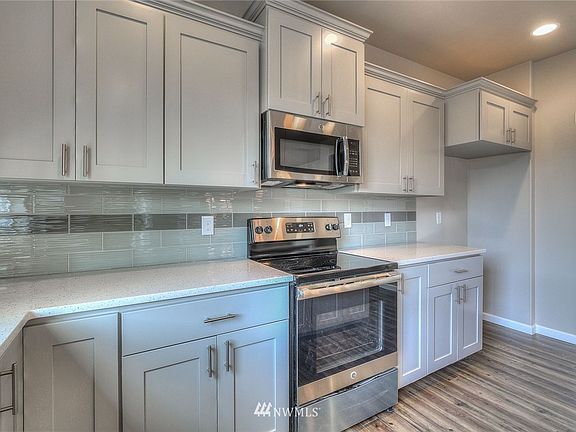5th image of 7326 Munn Lake Drive SE #325