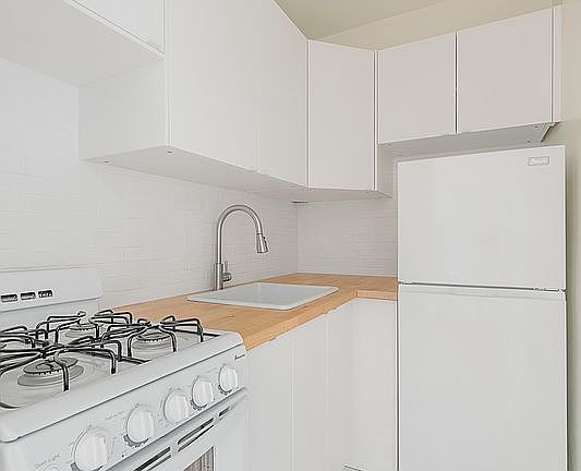 5th image of 25 W 13th St APT 6KN