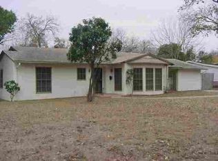 2402 W Kings Hwy, San Antonio, TX 78228
