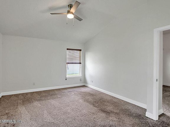 5th image of 5816 Round Table Rd