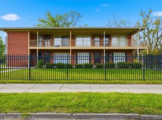 9439 Chalmers St, Detroit, MI 48213