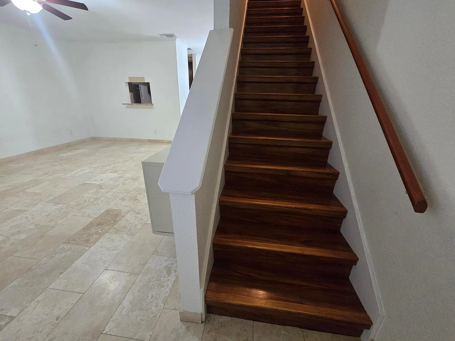 2 bed, 2.5 bath, 1520 sqft, $1,800 — Photo 4